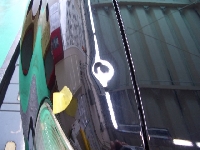 ドア・フェンダーの修理事例：デントリペアでの修理　右フロントフェンダーに4㎝の凹み