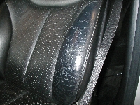 シート・内装の修理事例：レザーシートのひび割れリペア