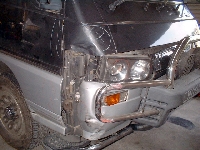自動車保険を使った修理の修理事例：前回り修理