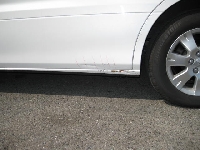 自動車保険を使った修理の修理事例：左スライドドア及ロッカアウターパネル損傷