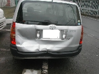 自動車保険を使った修理の修理事例：プロボックス後部修理