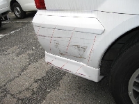 自動車保険を使った修理の修理事例：リヤバンパー、スポイラー等修正