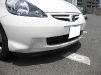 自動車保険を使った修理の修理事例：フロントバンパー交換、フェンダー鈑金塗装
