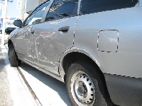 自動車保険を使った修理の修理事例：左側側面を大きくぶつけた修理