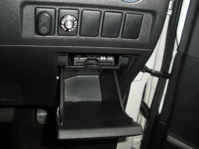 車の修理事例と修理費用 トヨタ アルファード愛車のドレスアップカーナビ取り付け オーディオ 系アルファード Etc取り付け Auto Lounge No 2143車修理のリペアナビ
