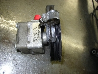 外車の修理・メンテの修理事例：ＺＦ製ステアリングポンプ(ベーンポンプ) オイル漏れ