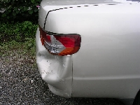 自動車保険を使った修理の修理事例：リビルトバンパ−使用