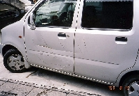 ドア・フェンダーの修理事例：左フロント／リア ドア損傷
