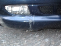 外車の修理・メンテの修理事例：Frバンパ-修理