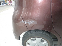 自動車保険を使った修理の修理事例：右後ろのパネルとバンパー損傷