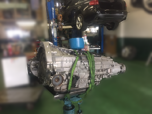 外車の修理・メンテの修理事例：トランスミッションランプ点灯