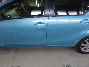 自動車保険を使った修理の修理事例：左側面修理（車両保険案件）