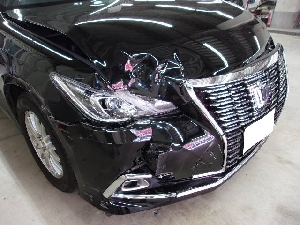 自動車保険を使った修理の修理事例：フロント廻り修理