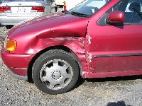 事故などの損傷時の修理事例：右フェンダー／ドア修理