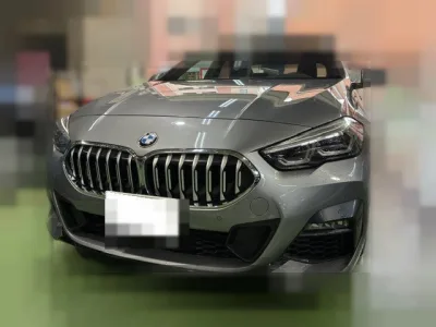 2シリーズ 左ステップカバー修理