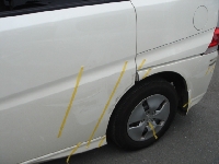 自動車保険を使った修理の修理事例：左死角部分　一番修理依頼の多いところです。
