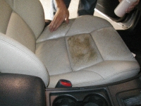 旧車の修理・レストアの修理事例：レザーシートのリペア
