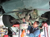 エンジン・ミッション周りの修理事例：エンジンオイル交換