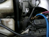 エアコン修理・電装関係の修理事例：＜電装＞中古エアコンコンプレッサー取り付け