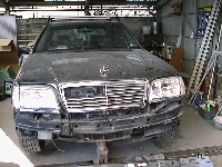 自動車保険を使った修理の修理事例：フロント部　　大破