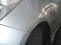 事故などの損傷時の修理事例：フロントフェンダー鈑金塗装