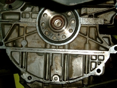 早期発見、早期修理！ 『エンジンのオイル漏れ』の写真5