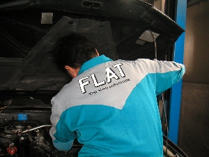 朝霞市　車修理・車検・整備はフラットへ　国産・輸入車、メーカー・年式問わず対応させて頂きます。軽症～重整備までお任せください。